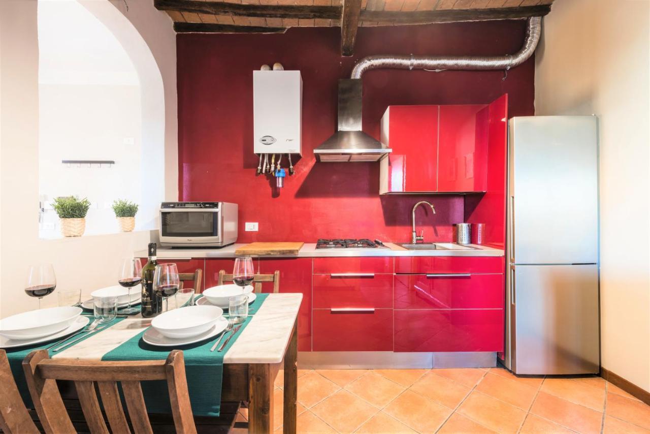 Hostly - La Pera Suite Apartment - 2 Bedrooms, Full Center Pisa Buitenkant foto