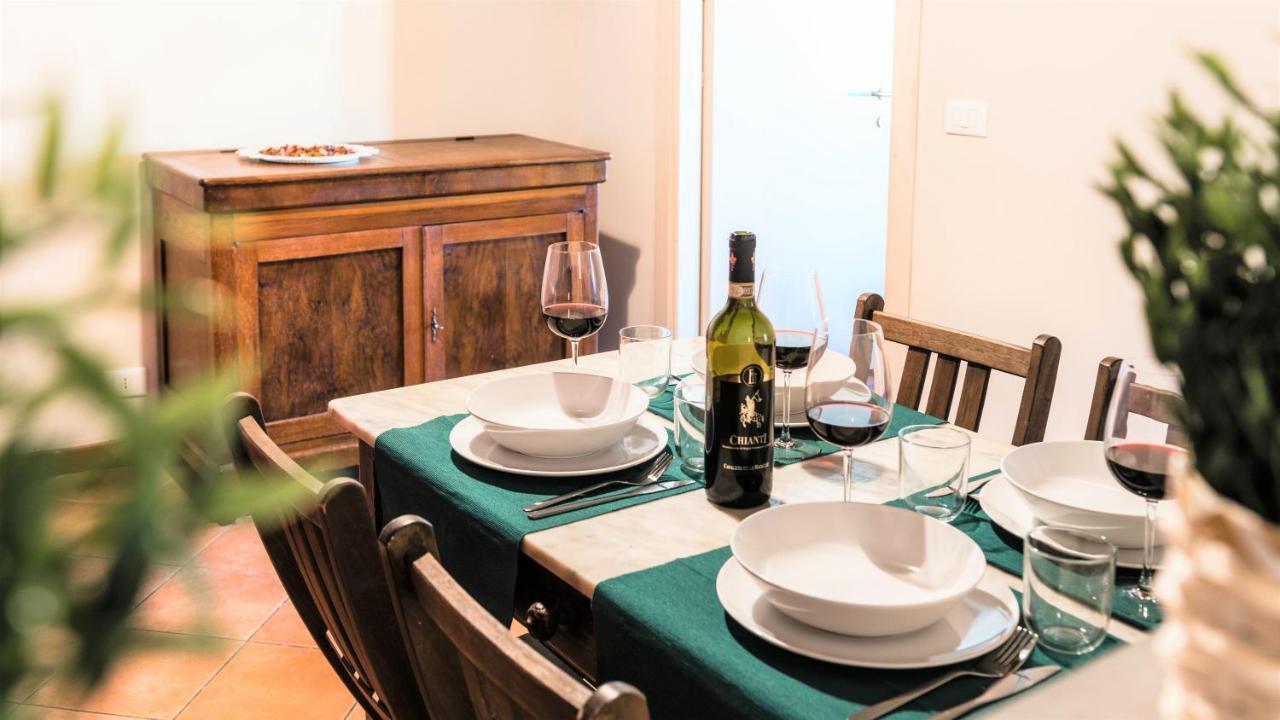 Hostly - La Pera Suite Apartment - 2 Bedrooms, Full Center Pisa Buitenkant foto