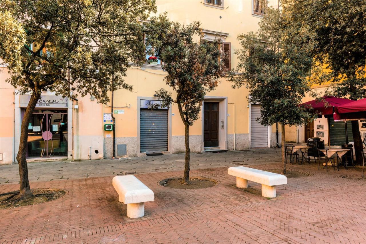 Hostly - La Pera Suite Apartment - 2 Bedrooms, Full Center Pisa Buitenkant foto