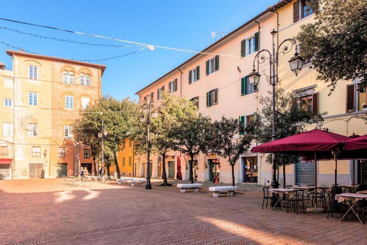 Hostly - La Pera Suite Apartment - 2 Bedrooms, Full Center Pisa Buitenkant foto